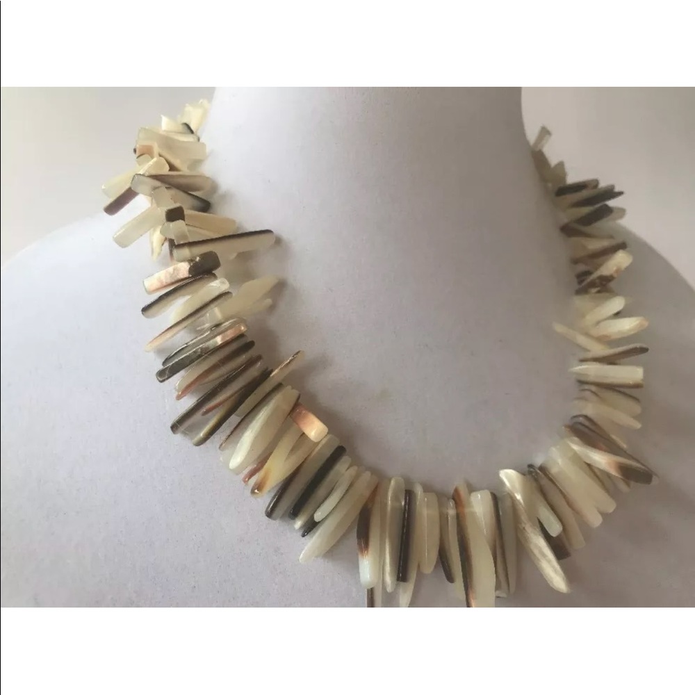 Necklace glass carved Beads earth tones‎ Chico’s - Picture 3 of 6